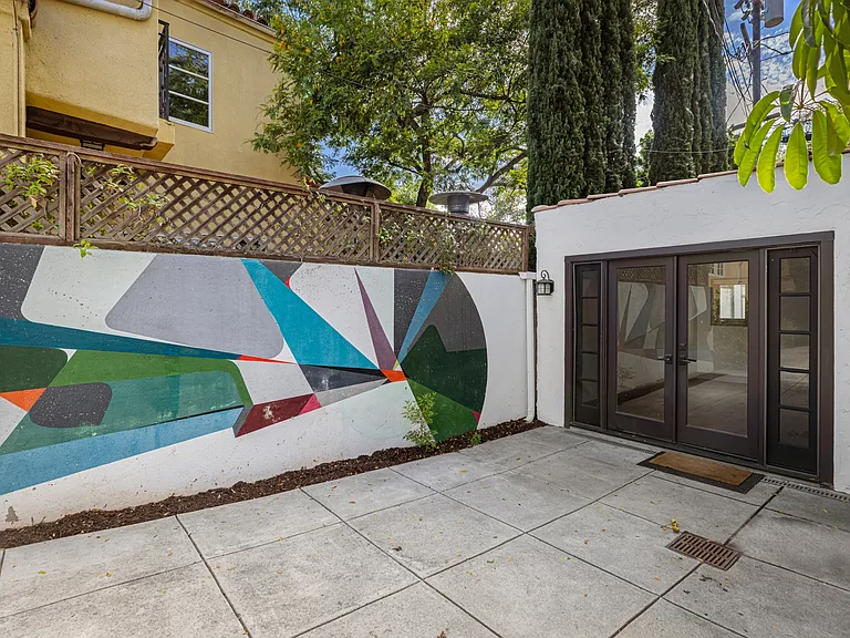 1169 S Sierra Bonita Ave — Photo 53