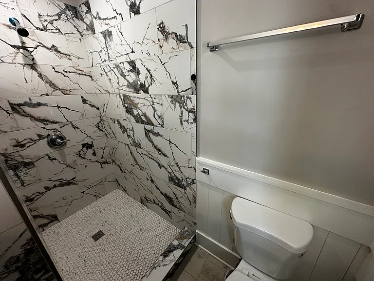 102 N Alston St #201 — Photo 11