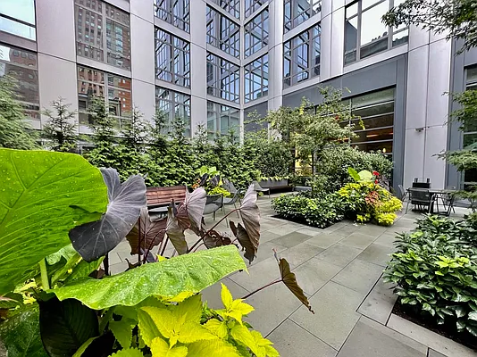 Rented by New York Residence | media 16