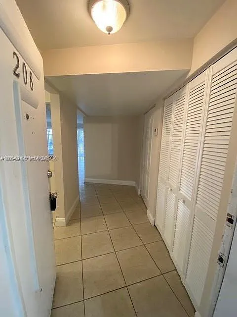 Springcrest Condo — Photo 3