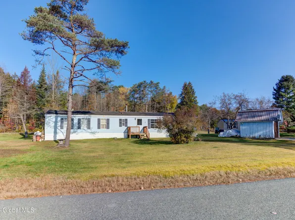 129 Sunset Circle, Wells, NY 12190