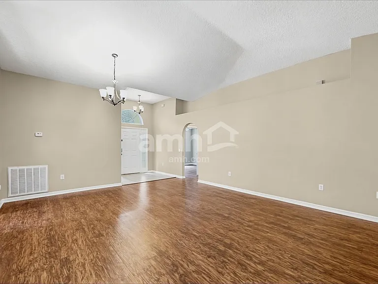 312 Azores Pl — Photo 7