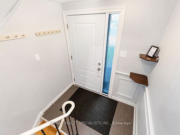3rd image of 7080 Copenhagen Rd #72
