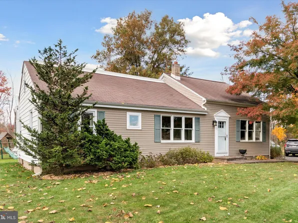 6055 Stump Rd, Pipersville, PA 18947