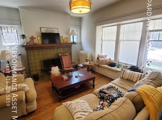 3268 N Shepard Ave, Milwaukee, WI 53211
