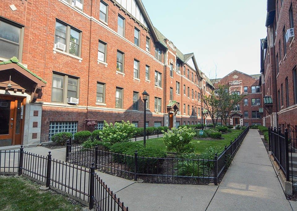 1st image of 3302 W Schubert Ave #E3