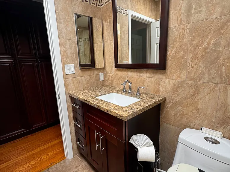 4153 W Sarah St — Photo 42