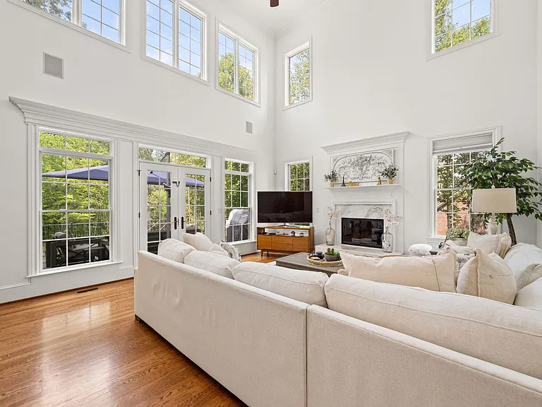 7517 Henson Forest Dr — Photo 4