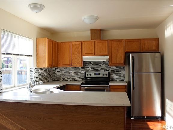 4th image of 4502 S 73rd Street Ct
