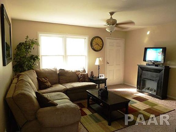 2nd image of 1003 Collins Ct