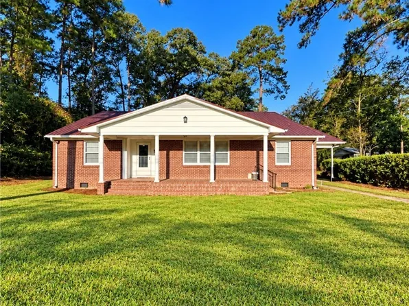 1104 S Main St, Fairmont, NC 28340