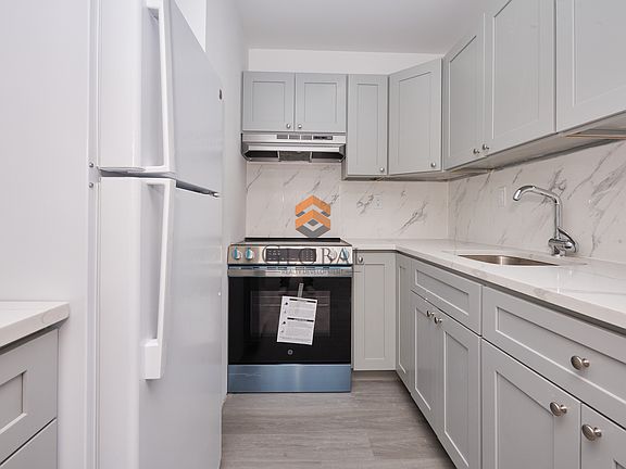 2nd image of 2951 Wallace Ave #6D
