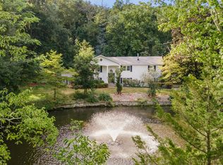 163 Barncroft Rd, Stamford, CT 06902