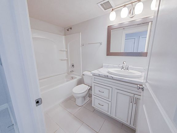 4th image of 528 S 29th St #302-A619