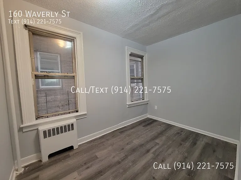 160 Waverly St — Photo 2