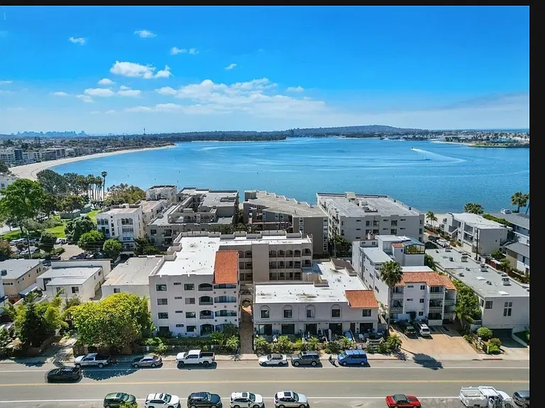 1225 Pacific Beach Dr #2F — Photo 30