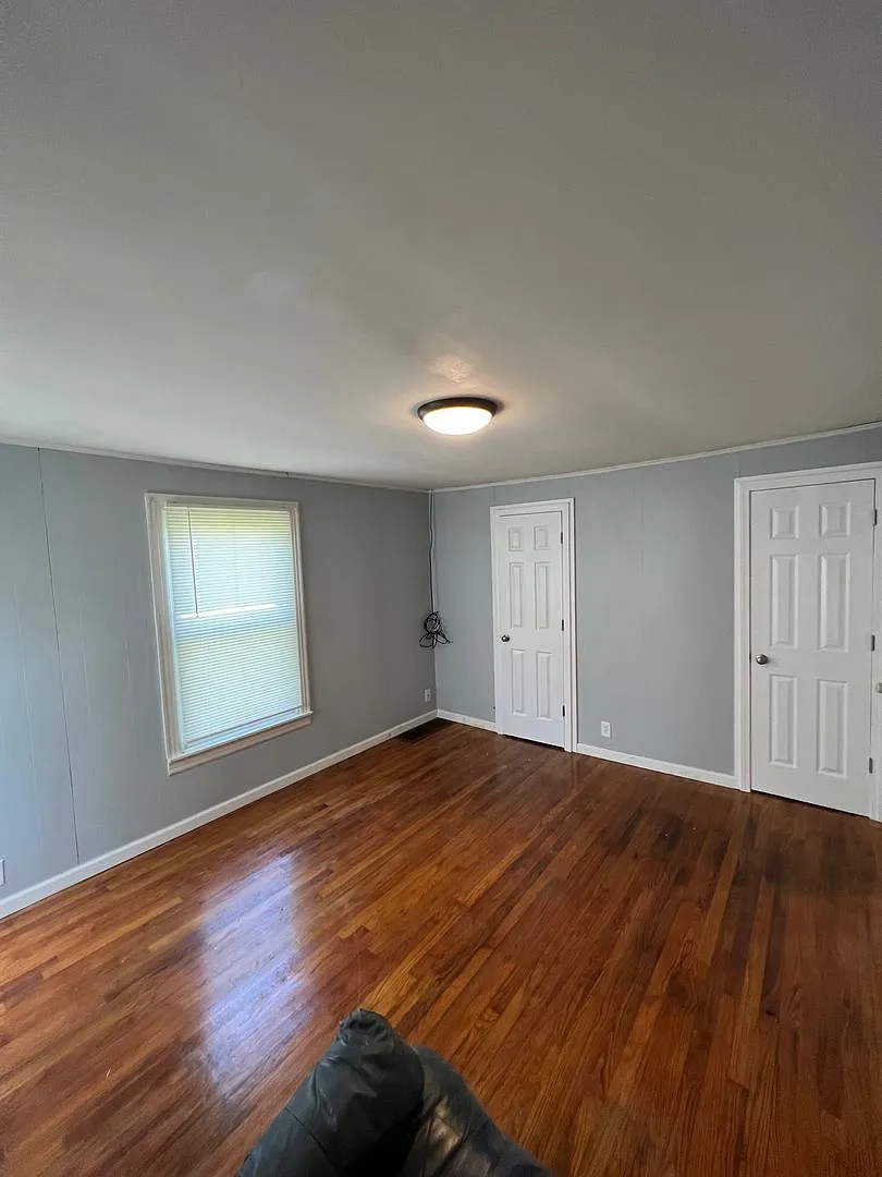 3 Bedroom 1 Bath Home — Photo 3