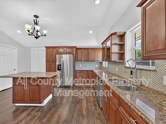 4th image of 2217 Dalrock Rd