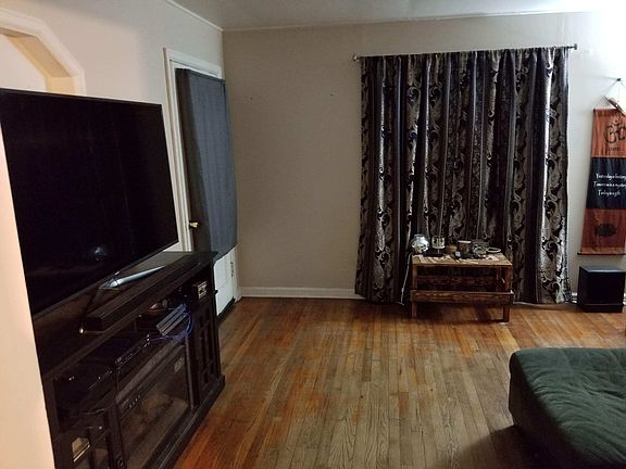 4th image of 1210 W 6th St