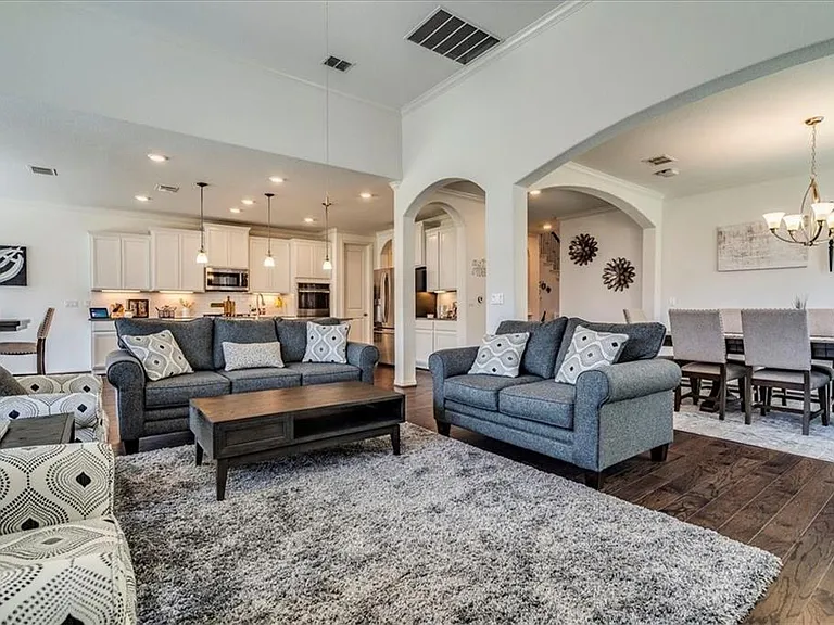 Open living to kitchen and dining
