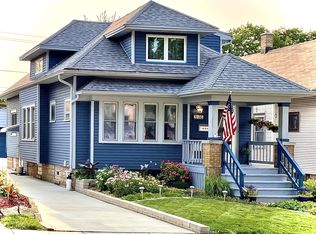 2185 S 91st St, West Allis, WI 53227