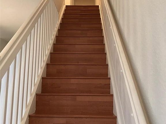 4th image of 2355 Pasadena Way #2355