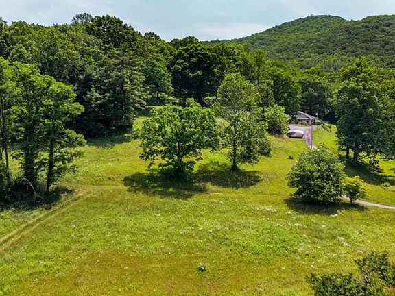 2nd image of 239 Glen Elliott Rd