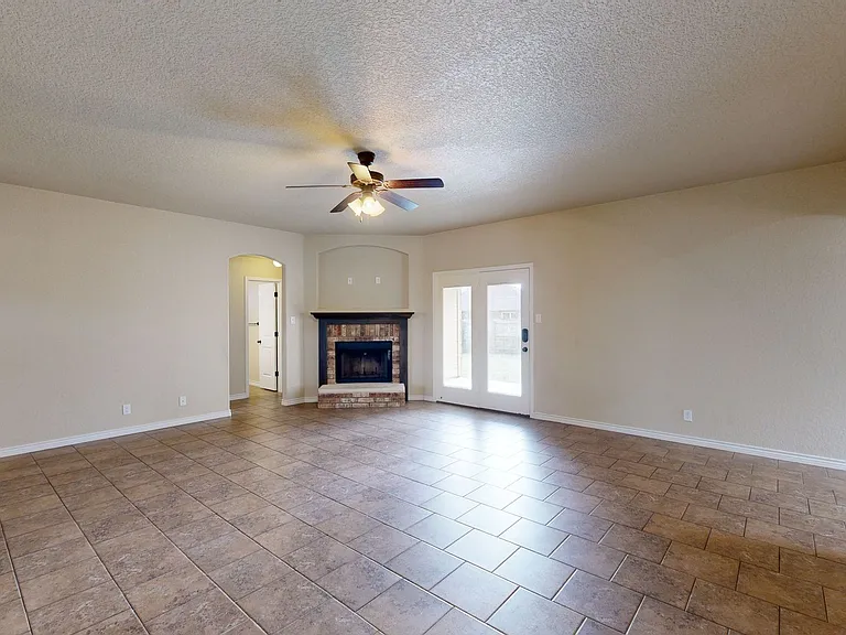 504 W Orion Dr — Photo 23