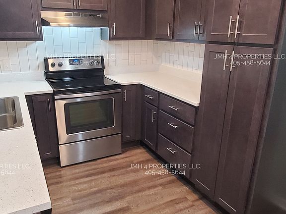 3rd image of 4717 Trina Dr