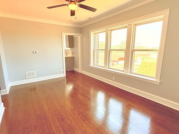 5th image of 10212 S Indianapolis Ave #3