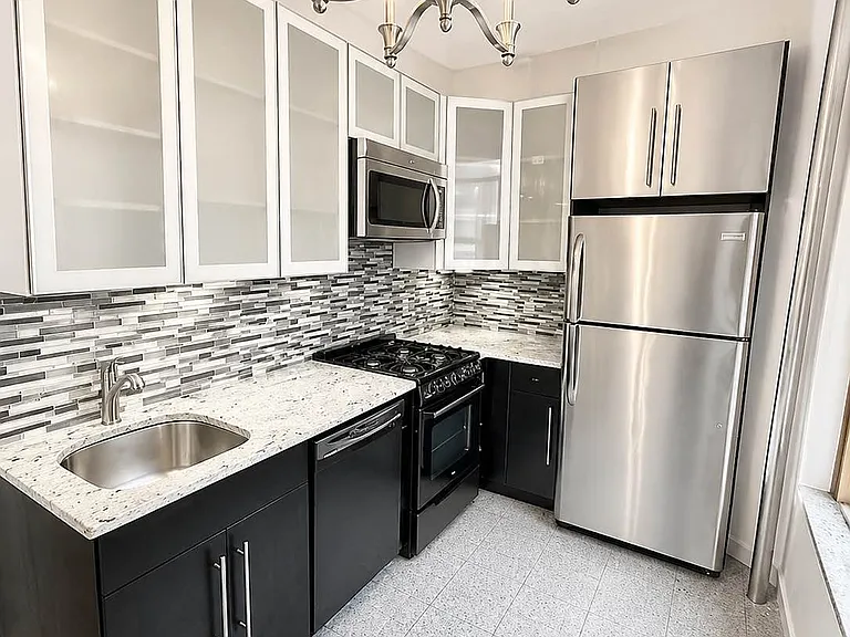 318 W 138th St #3A — Photo 3