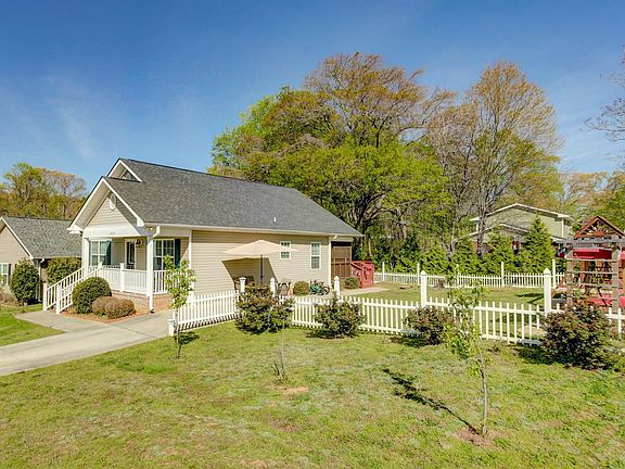 2nd image of 620 Ruddy Creek Cir