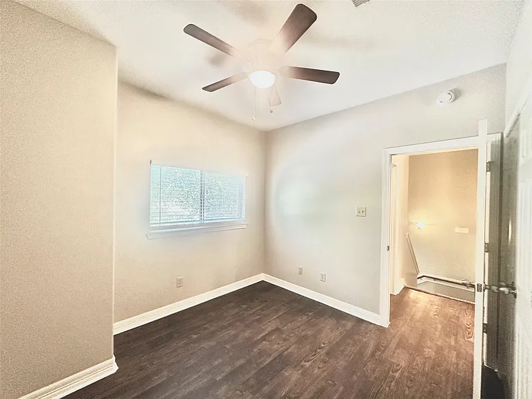 61 Woodland Hills Dr #B — Photo 11