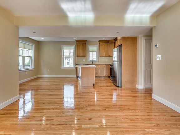 3rd image of 249 Washington St #3