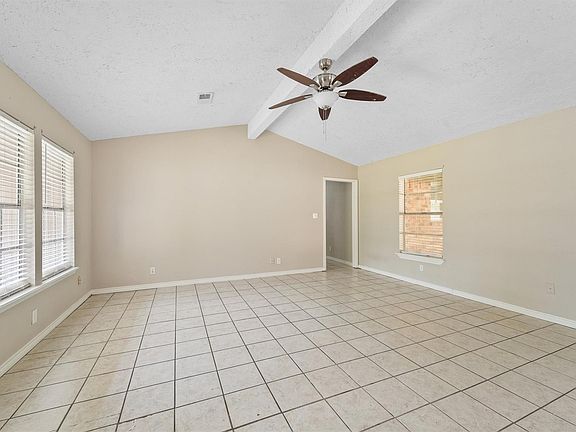 4th image of 308 Cherry Creek Rd