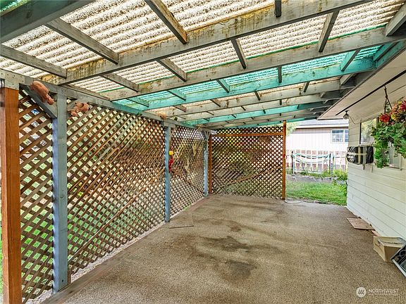 5th image of 931 N Jackson Place