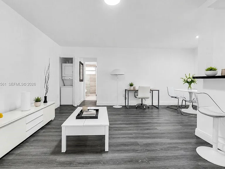 734 Meridian Ave #3 — Photo 2