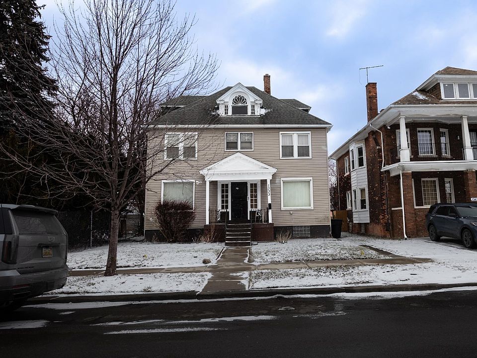 1st image of 1333 Seward St