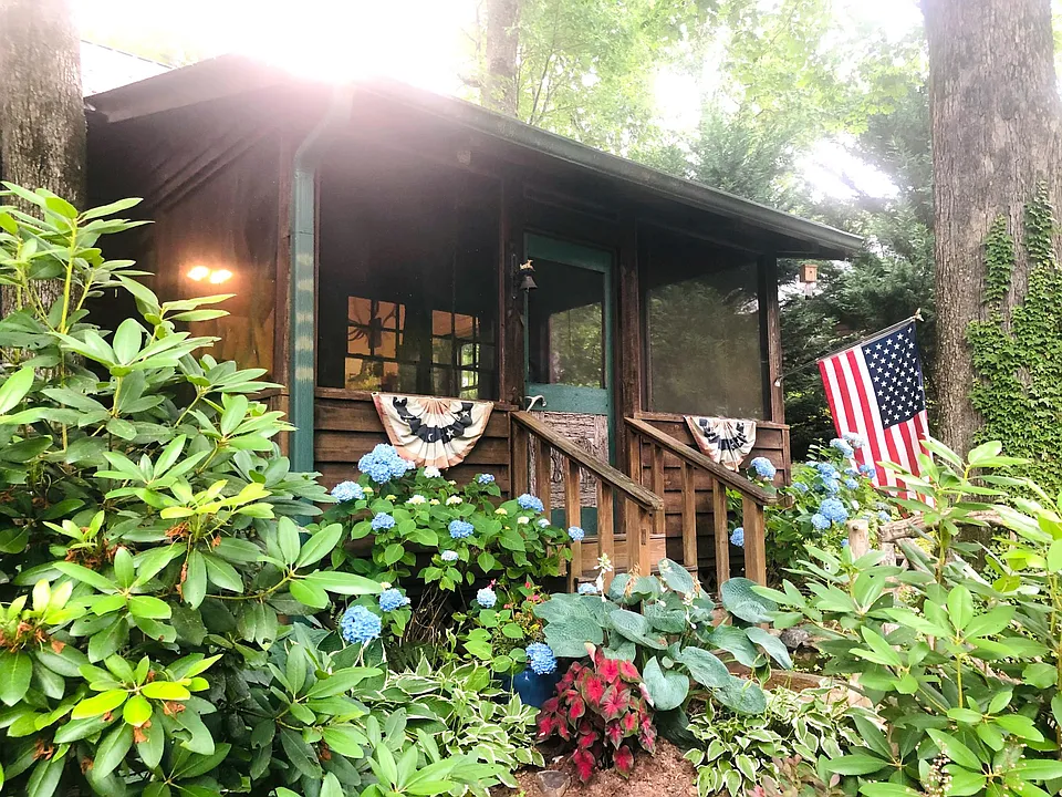 40 Hill Camp Ln