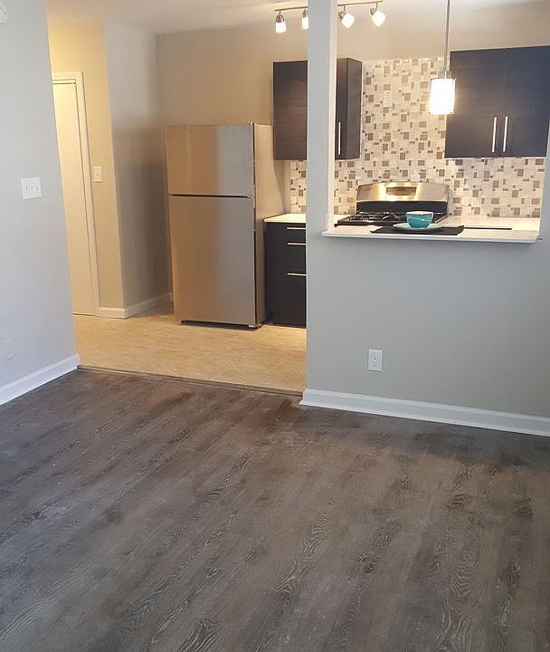 2nd image of 773 Greenwood Ave NE APT 2