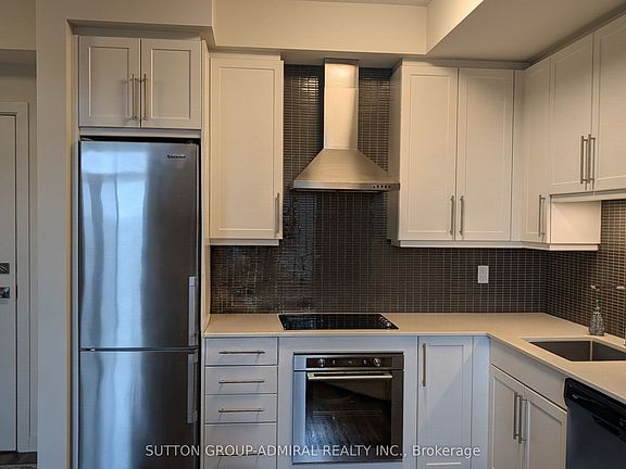 4th image of 2093 Fairview St #809