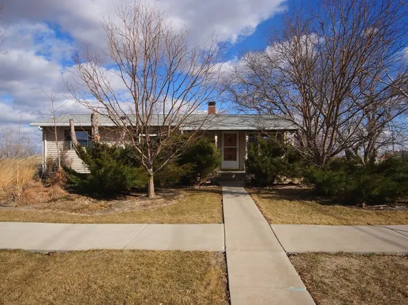 2702 Grandview Dr, Rapid City, SD 57701