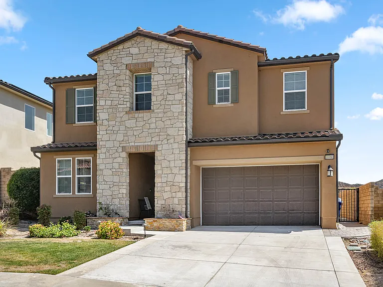 18980 Lauren Ln — Photo 29