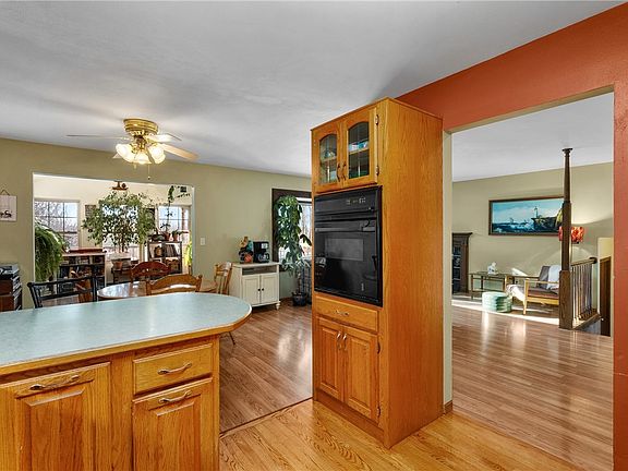 3rd image of 4901 Ritsch Court