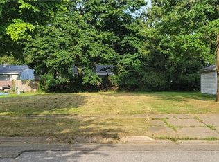 1179 Seward Ave, Akron, OH 44320