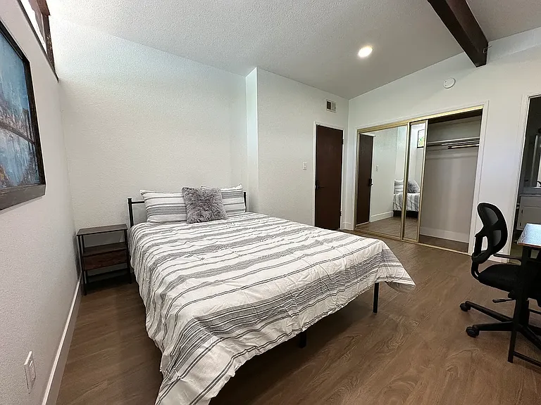 Student Housing in Davis, CA — Photo 4