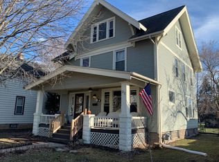 33 E Loos St, Hartford, WI 53027