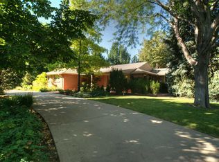 2480 S Chase Ln, Lakewood, CO 80227