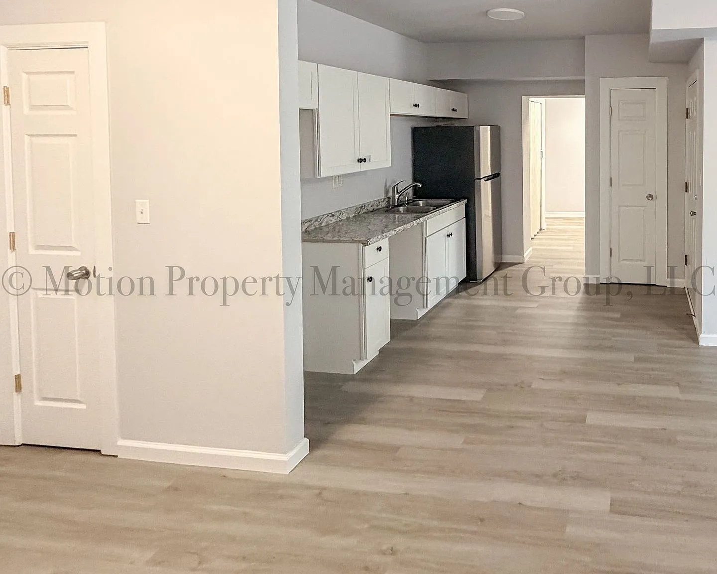 6920 Northside Drive — Photo 2