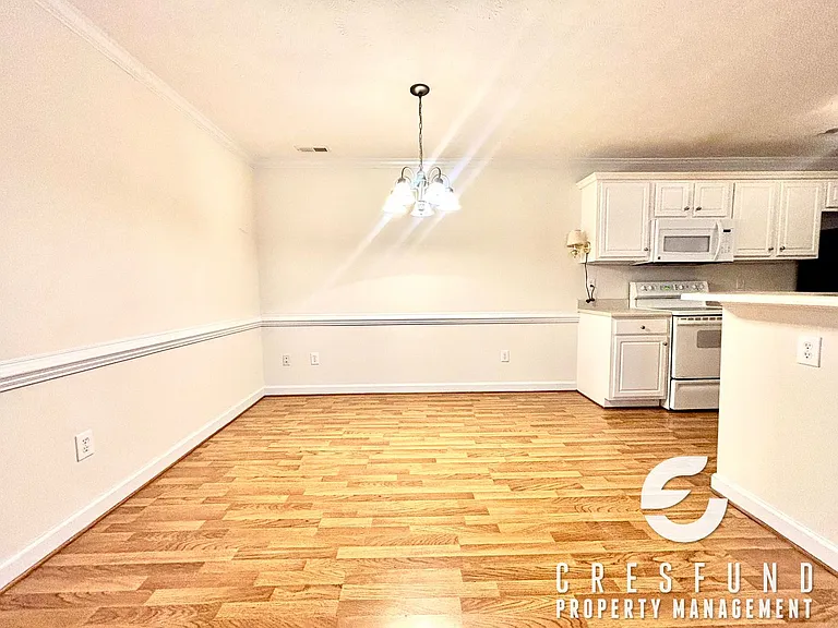 1711 Renwick Dr #102 — Photo 8